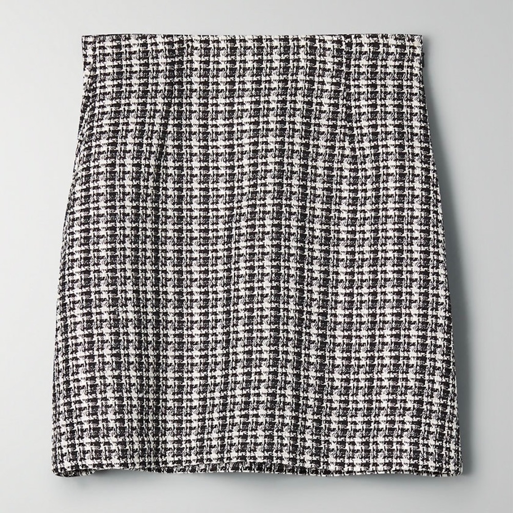 Aritzia Babaton Bryn Skirt